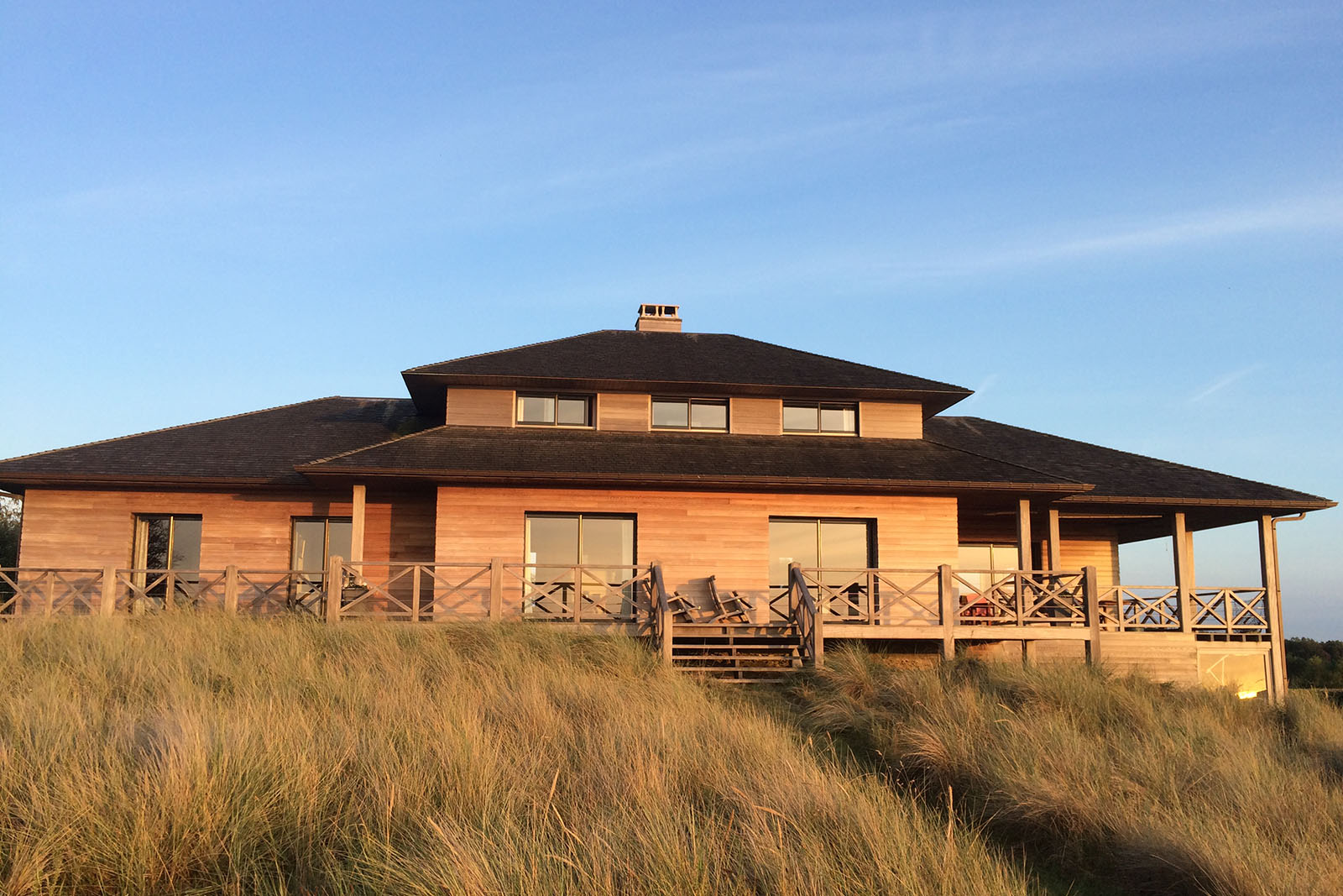 Façade et jardin de La Grande Baie, chambre d’hôtes à Étaples-sur-Mer